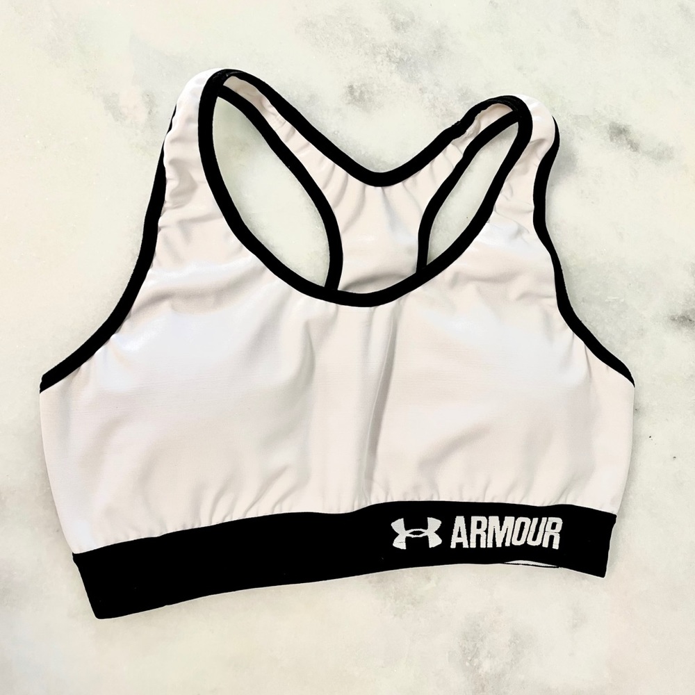 Under Armour high support sports bra medium 🤍🖤